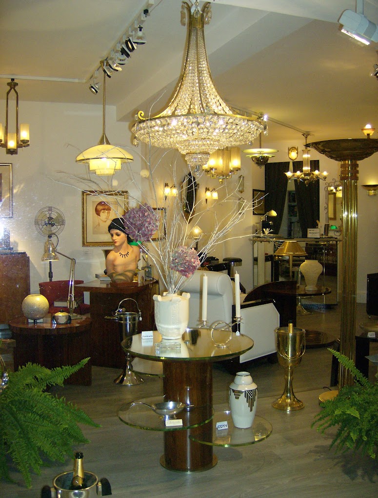 Metropolis Art Déco Antiquitäten Stuttgart – Innenansicht