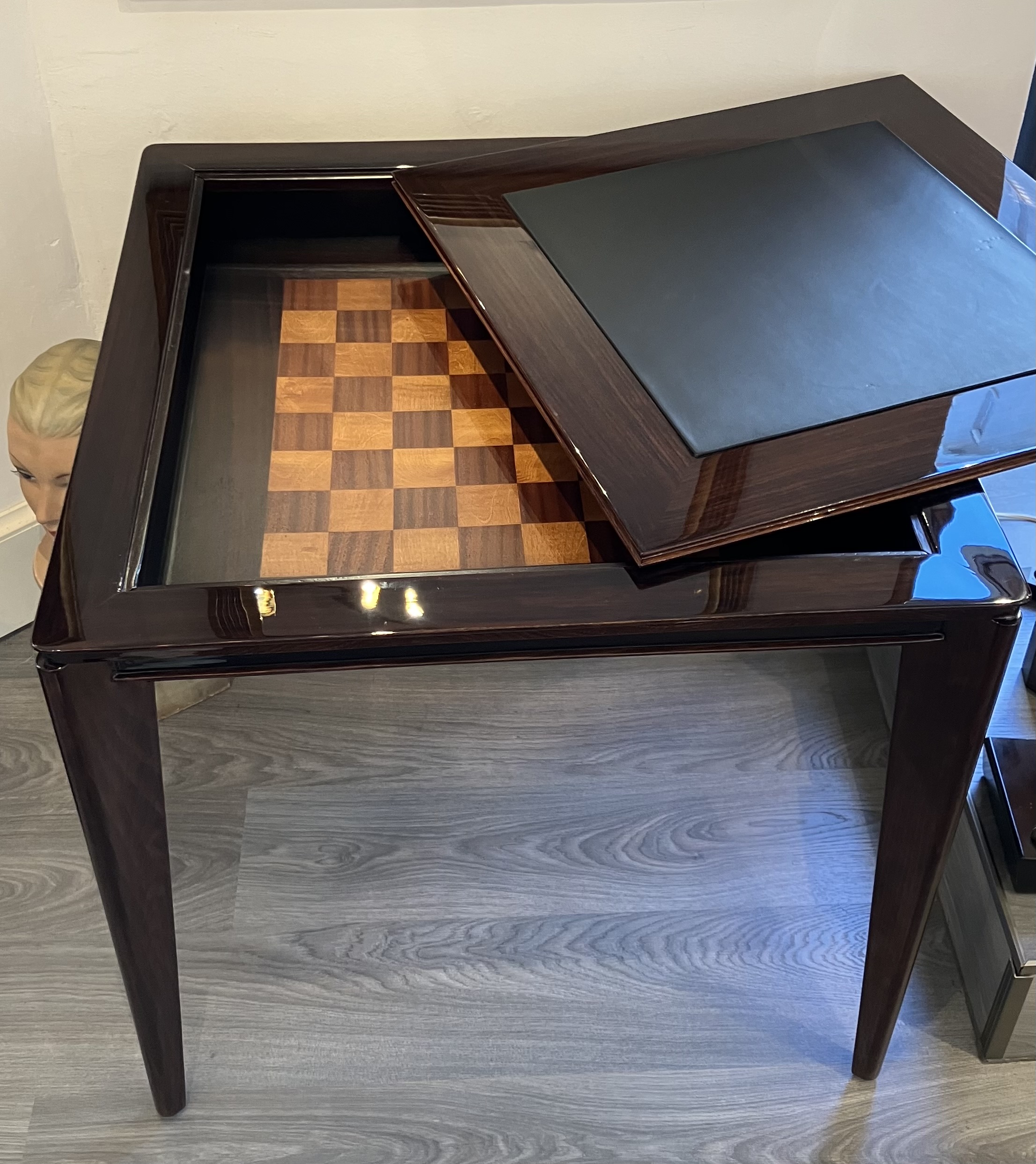 Spieltisch mit 2 Brettern, Schach und Dame – Bild 4