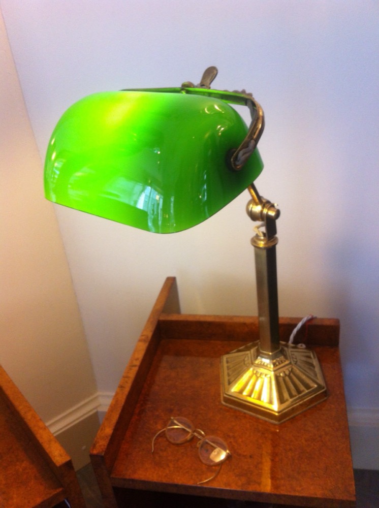 Pirouette-Lampe "Salon", Hexagonal Brass Base