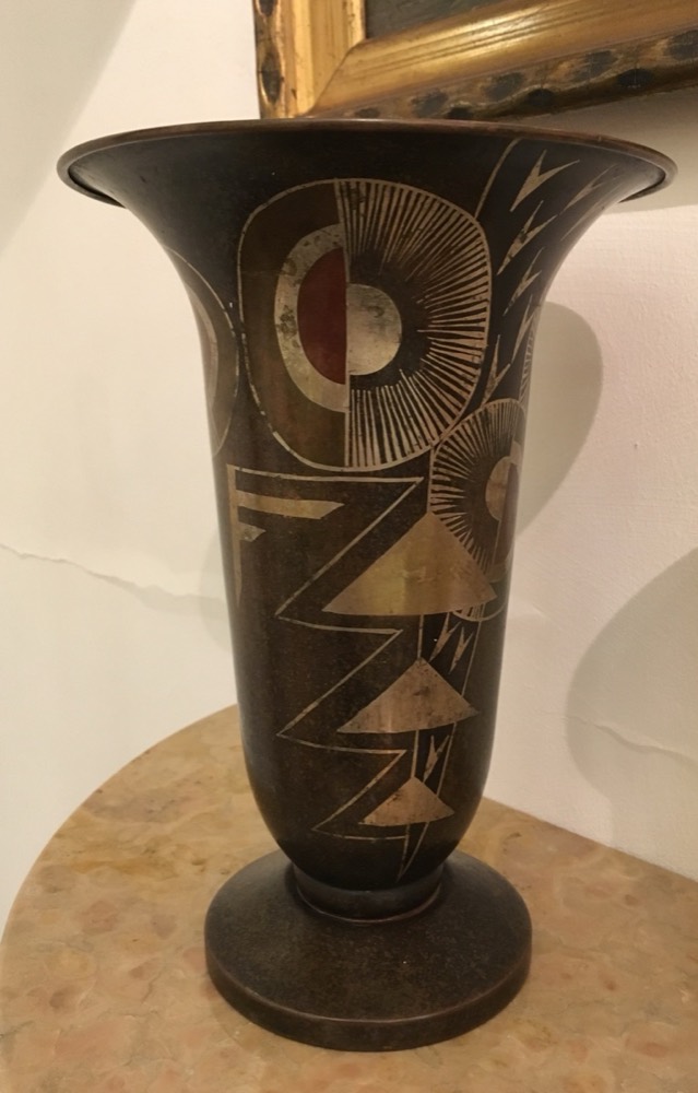 Metallvase Trompetenform